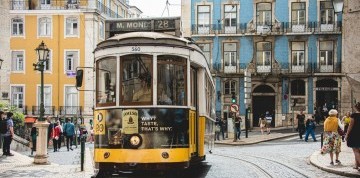 Letecký zájazd na Lisabonský karneval