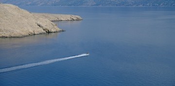 Celodenné kúpanie v Chorvátsku na Pagu