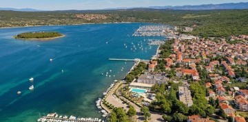 Týždeň na Krku s dopravou a polpenziou - hotel Omorika Punat 3*