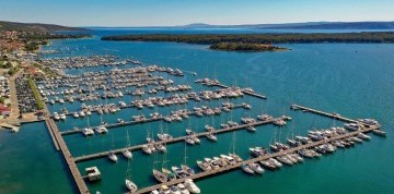 Týždeň na Krku s dopravou a polpenziou - hotel Omorika Punat 3*