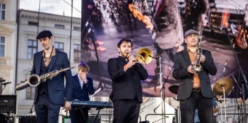 Hrad Bouzov, pivovar Litovel a Festival olomouckých syrečkov