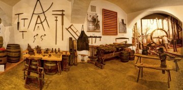 Hrad Bouzov, pivovar Litovel a Festival olomouckých syrečkov