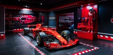 Po stopách Ferrari autobusom – Modena a Maranello