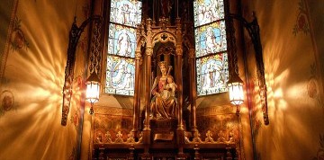 Kláštor v Pannonhalme a porcelán v Herende