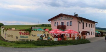 Slunce, seno a Chalupáři 