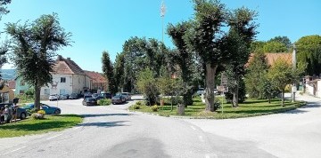 Slunce, seno a Chalupáři 