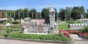 Najkrajšie stavby sveta a tyrkysové jazero Wörthersee