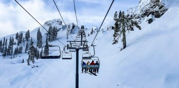 Lyžovačka v stredisku Folgarida-Marilleva v údolí Val di Sole