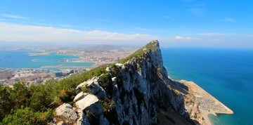 Malaga a Gibraltar – kontrasty Stredomoria letecky