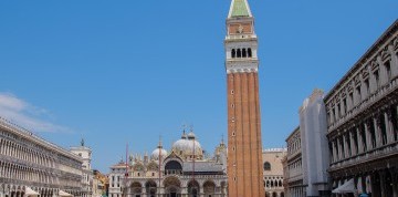 Benátky a Lido di Venezia - lagúna a deň pri mori