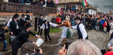 1-dňový zájazd na veľkonočný folklórny festival v Hollókő