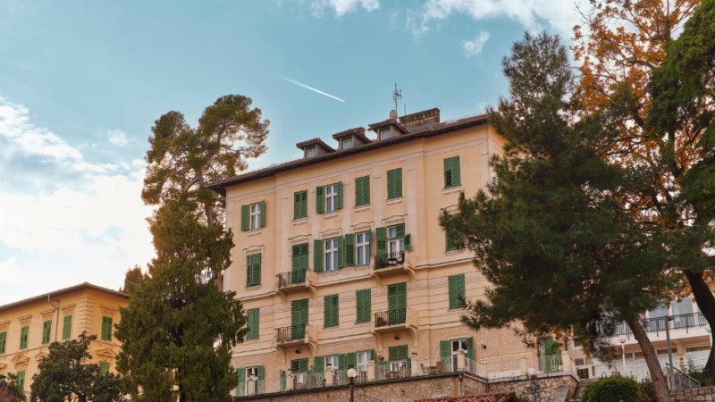 Hotel Lovran s POLPENZIOU