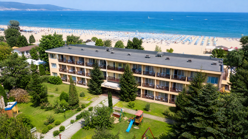 Slnečné pobrežie - Pliska hotel 3* s raňajkami a s letenkou