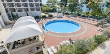 Zadar - Hotel Kolovare 4* s raňajkami letecky z Bratislavy