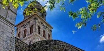 Kláštor v Pannonhalme a porcelán v Herende