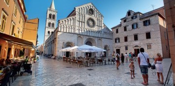 Zadar - Hotel Kolovare 4* s raňajkami letecky z Bratislavy