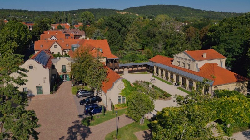 Klebelsberg Hotel
