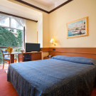 Kristal Hotel