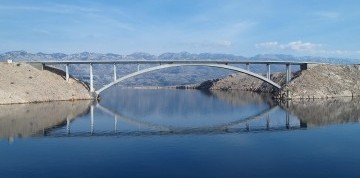 Celodenné kúpanie v Chorvátsku na Pagu