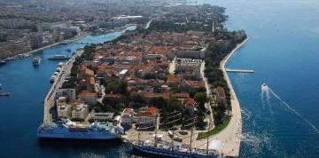 Zadar - Hotel Kolovare 4* s raňajkami letecky z Bratislavy