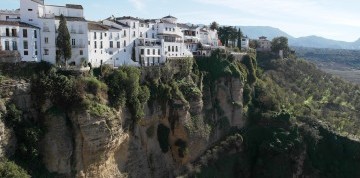 Malaga a Gibraltar – kontrasty Stredomoria letecky