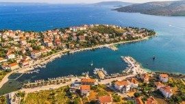 Týždeň pri Trogire s dopravou a polpenziou - Villa Jelavič 3*