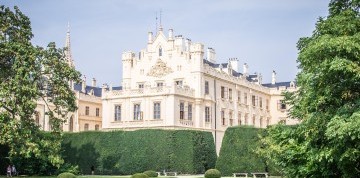Zámok Lednice a Pálavské vinobranie v Mikulove