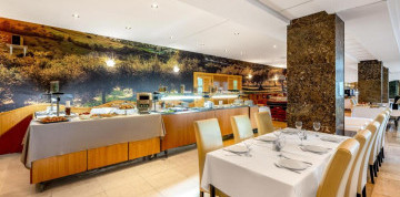 Dubrovnik - Hotel Splendid 3* s polpenziou letecky z Viedne