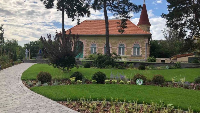 Tóni Villa