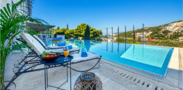 Dubrovnik - Hotel Uvala 4* s polpenziou letecky z Viedne