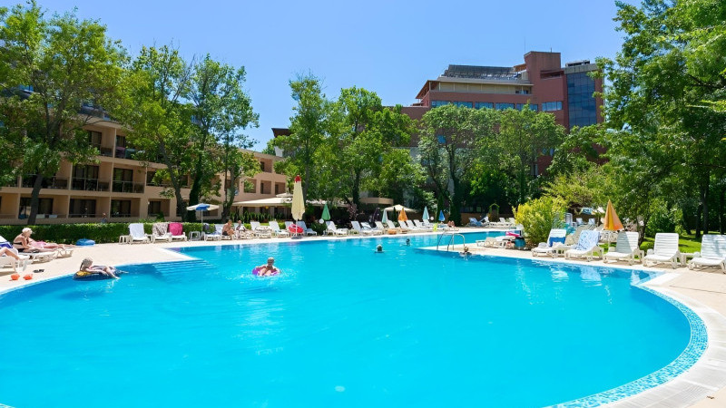 Yunona Hotel